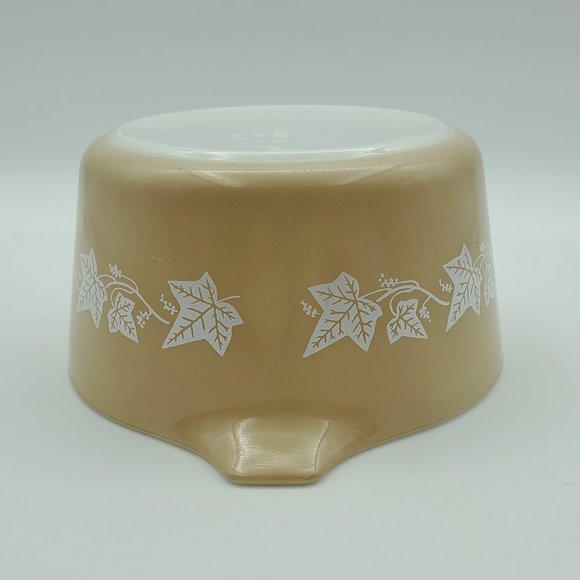 Pyrex Sandalwood 473 1 Quart Casserole Dish White Leaves on Tan - Picture 9 of 11